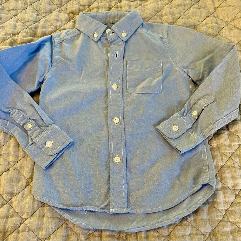 5 for 25$ The Children's Place Light Blue Button-Down Shirt